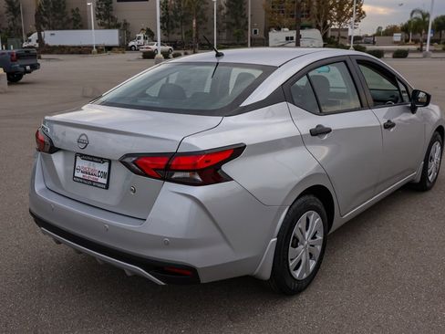 New 2025 Nissan Versa S image 4