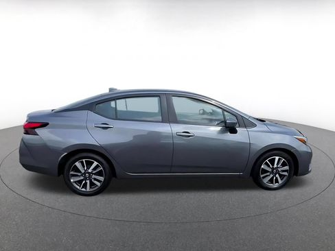 Used 2025 Nissan Versa SV FWD image 16