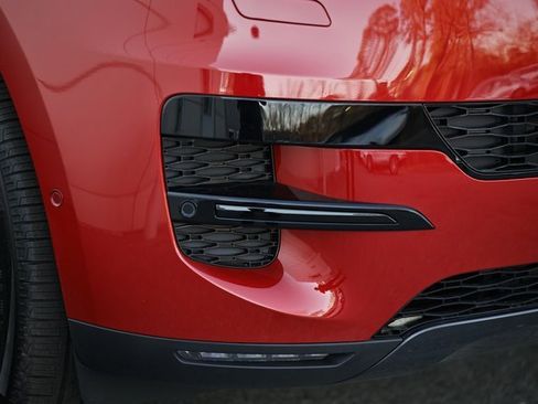 New 2025 Land Rover Range Rover Sport SE image 16