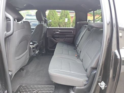 Used 2025 RAM 1500 Big Horn AWD/4WD image 24