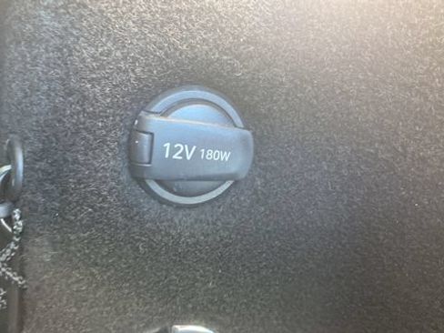 Used 2023 Genesis GV70 2.5T w/ Select Package AWD/4WD image 40