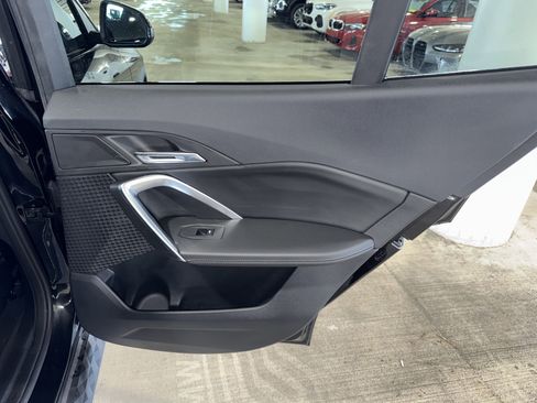 Certified 2025 BMW X2 xDrive28i image 11