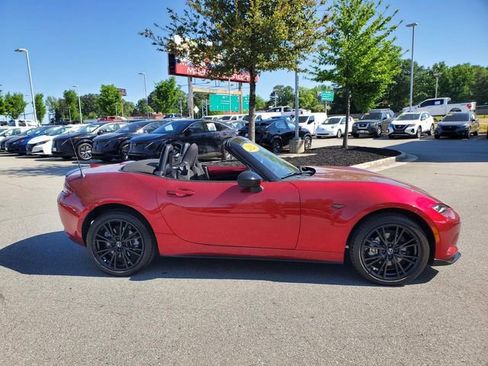 Used 2024 MAZDA MX-5 Miata Club w/ Weather Package RWD image 2