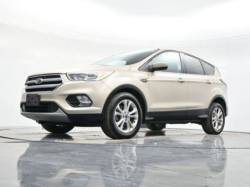 Used 2017 Ford Escape SE w/ SE Cold Weather Package image 45