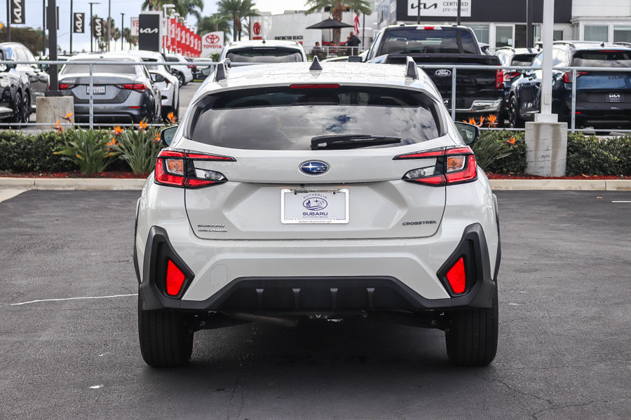 Used 2024 Subaru Crosstrek 2.0i Premium w/ Crosstrek Mirror Package AWD/4WD image 6