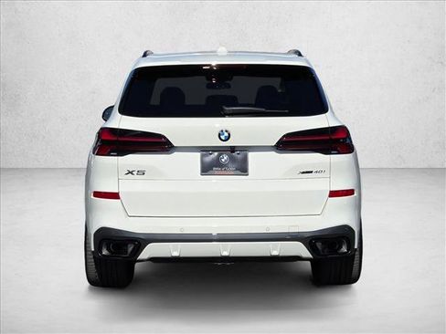 New 2026 BMW X5 xDrive40i w/ M Sport Package AWD/4WD image 8