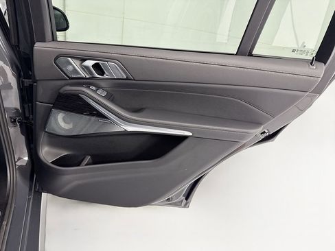 Certified 2025 BMW X7 xDrive40i w/ Executive Package image 27