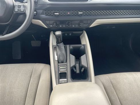 Certified 2023 Honda Accord EX image 11