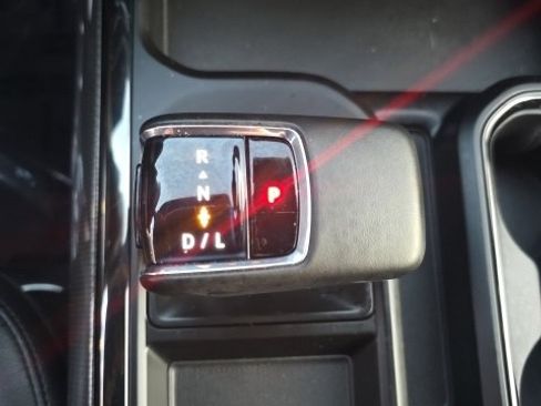 Used 2023 Chevrolet Silverado 1500 ZR2 w/ Technology Package image 30