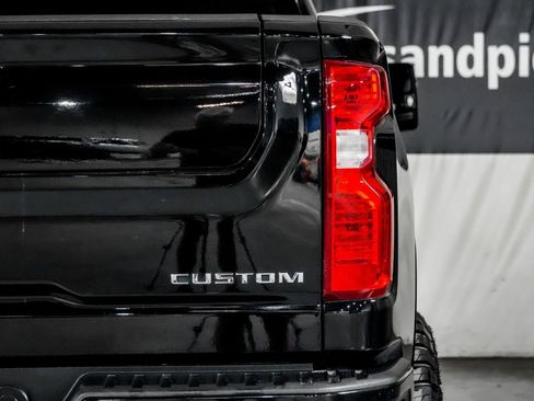 Used 2024 Chevrolet Silverado 2500 Custom w/ Custom Value Package AWD/4WD image 41
