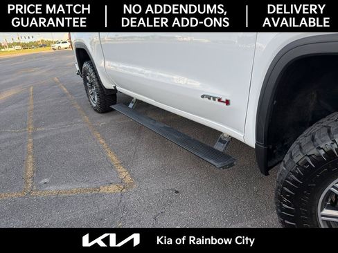 Used 2024 GMC Sierra 1500 AT4 w/ Technology Package AWD/4WD image 12
