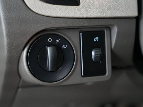 Used 2009 Ford Focus S FWD image 35