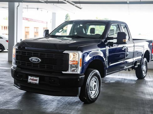 Used 2024 Ford F250 XL w/ 360-Degree Camera Package AWD/4WD image 3