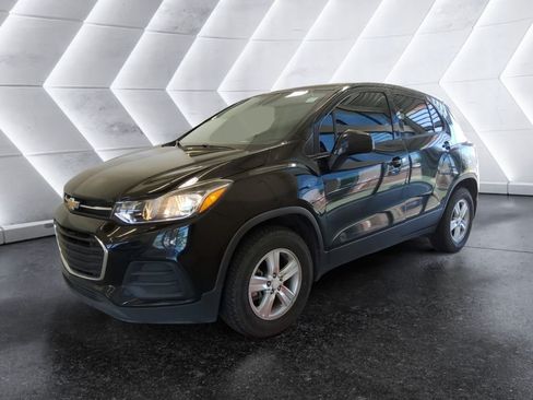 Used 2018 Chevrolet Trax LS w/ LPO, Protection Package AWD/4WD image 3