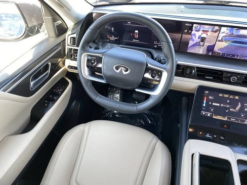 Certified 2026 INFINITI QX80 Pure w/ Cargo Package AWD/4WD image 17
