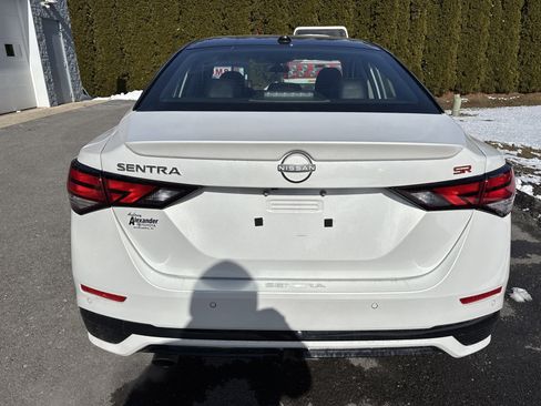 Used 2025 Nissan Sentra SR w/ SR Premium Package image 5