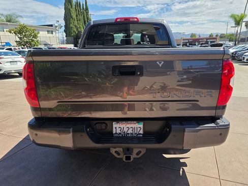 Used 2019 Toyota Tundra Limited w/ Limited Premium Package RWD image 11