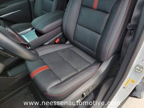 Used 2024 Chevrolet Traverse RS w/ LPO, Floor Liner Package FWD image 15