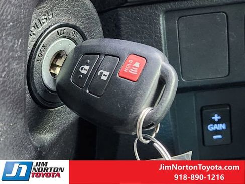 Used 2019 Toyota Tundra SR5 image 24