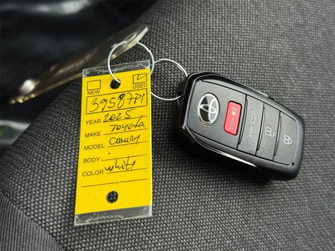 Certified 2025 Toyota Camry LE image 35