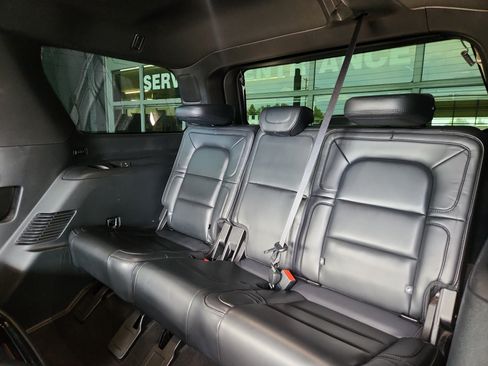 Used 2019 Lincoln Navigator Reserve AWD/4WD image 26