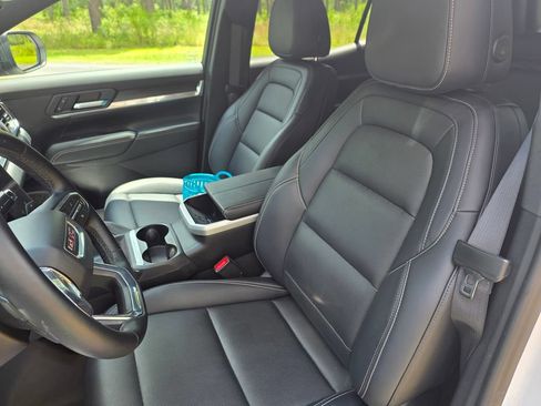 Used 2026 GMC Terrain Elevation w/ Elevation Premium Package AWD/4WD image 14