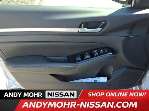 New 2025 Nissan Altima 2.5 SR w/ SR Premium Package image 6
