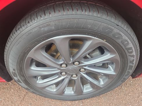 Used 2014 Buick LaCrosse Leather image 9