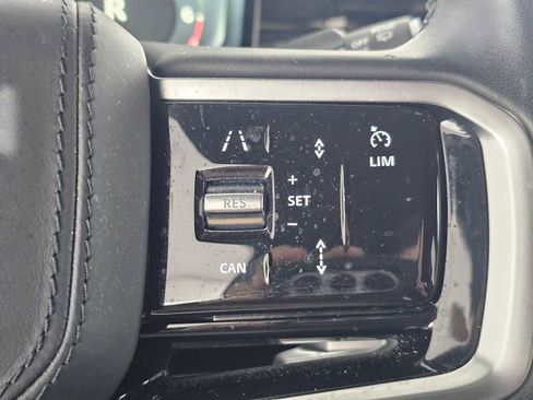 Used 2023 Land Rover Range Rover Sport SE image 28