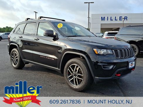 Used 2020 Jeep Grand Cherokee Trailhawk AWD/4WD image 1