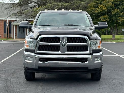 Used 2018 RAM 3500 Tradesman w/ Chrome Appearance Group AWD/4WD image 3