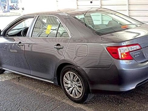 Used 2014 Toyota Camry LE w/ Fleet Convenience Package image 6