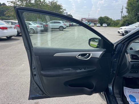 Used 2014 Nissan Sentra SV image 11