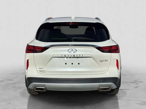 Used 2022 INFINITI QX50 Luxe AWD/4WD image 4