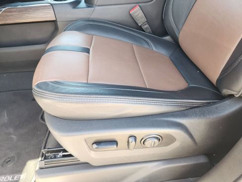 Used 2021 Chevrolet Silverado 2500 High Country image 22