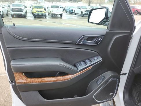 Certified 2018 Chevrolet Suburban Premier image 27