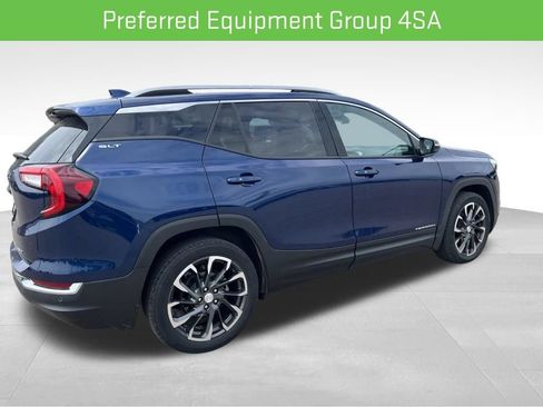 Used 2022 GMC Terrain SLT w/ Infotainment Package II AWD/4WD image 5
