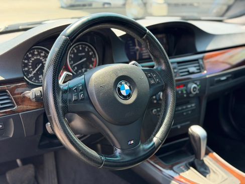 Used 2011 BMW 335i xDrive Sedan AWD/4WD image 17