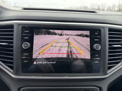 Used 2018 Volkswagen Atlas Launch Edition image 18