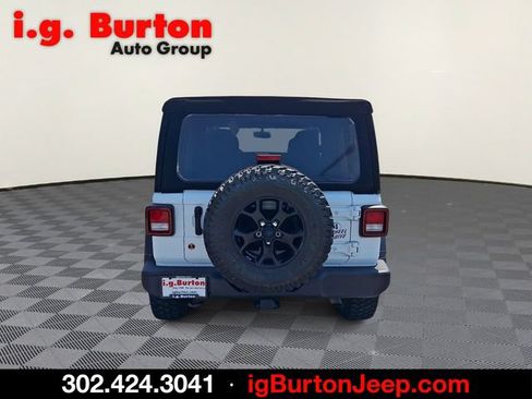 Used 2022 Jeep Wrangler Unlimited Sport AWD/4WD image 5