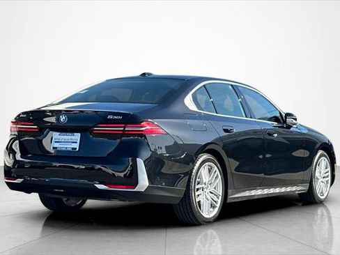 Used 2025 BMW 530i xDrive image 5
