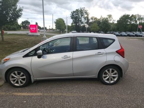 Used 2016 Nissan Versa Note FWD image 3