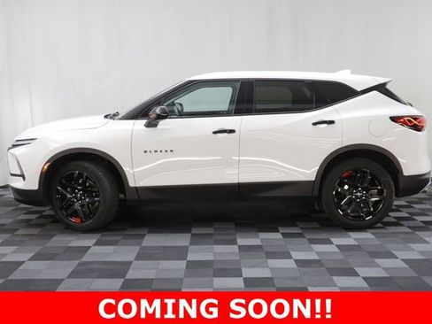 Used 2023 Chevrolet Blazer LT w/ Driver Confidence Package image 4