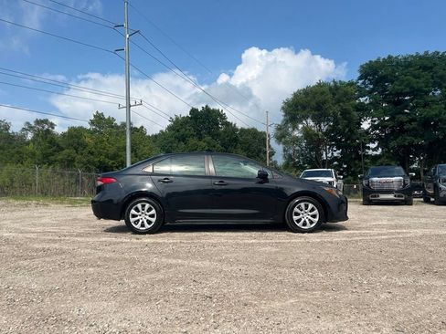 Used 2022 Toyota Corolla LE FWD image 6
