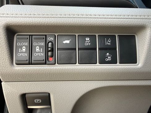 Used 2018 Honda Odyssey EX-L image 15