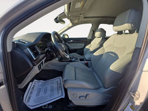 Used 2021 Audi Q5 e Premium Plus w/ Premium Plus Package AWD/4WD image 9