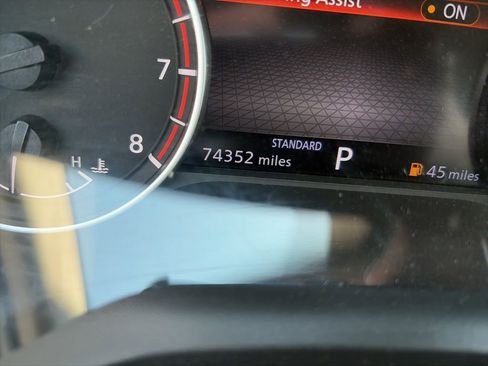 Used 2022 Nissan Rogue SV image 16