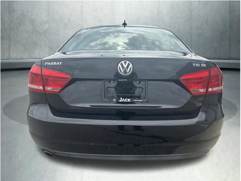 Used 2015 Volkswagen Passat 1.8T SE FWD image 5