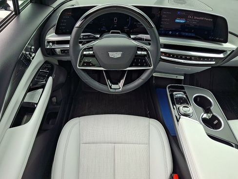 Certified 2024 Cadillac Lyriq Sport w/ LPO, Floor Liner Package AWD/4WD image 21