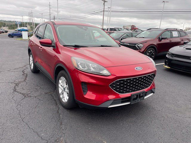 Used 2020 Ford Escape SE FWD image 3